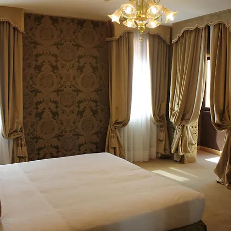 Hotel Casanova-3